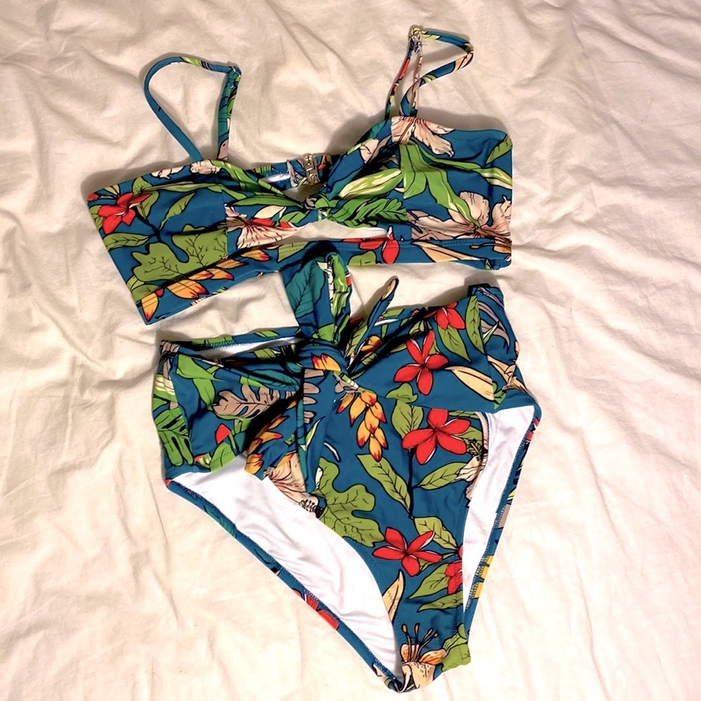 Tropical bikini